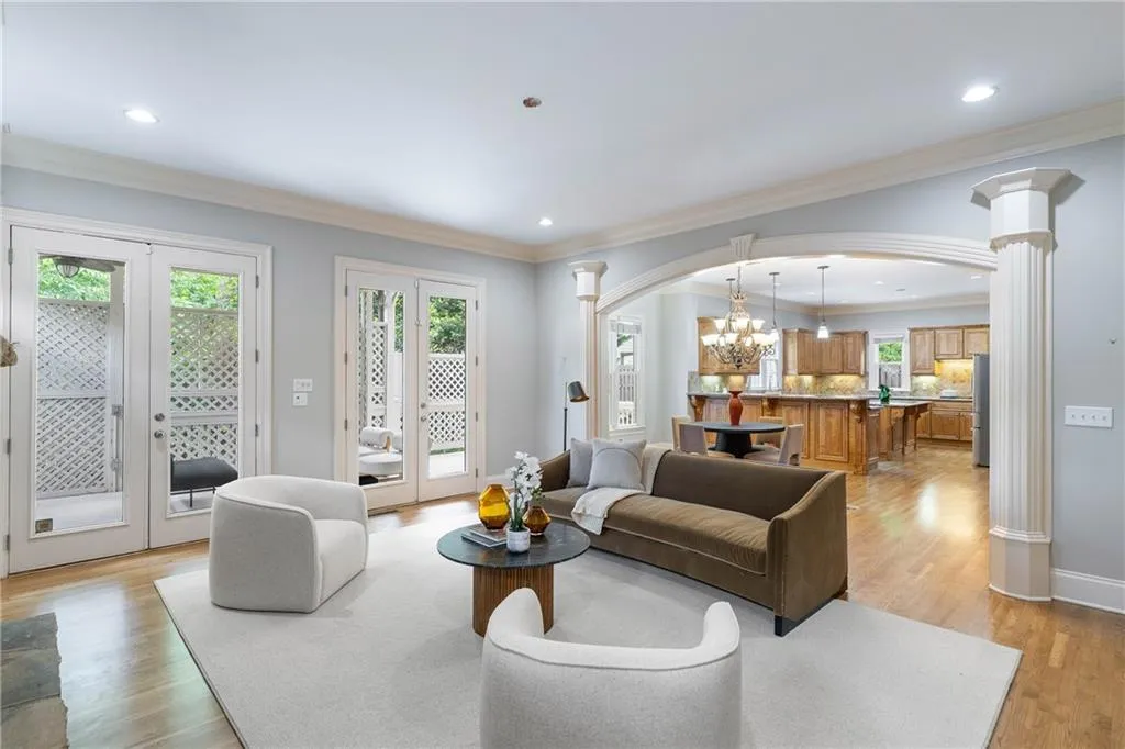 1720 Buckhead Valley Lane Ne, Atlanta, Georgia 30324, 5 Bedrooms Bedrooms, ,5 BathroomsBathrooms,Residential,For Sale,1720 Buckhead Valley Lane Ne,7573500