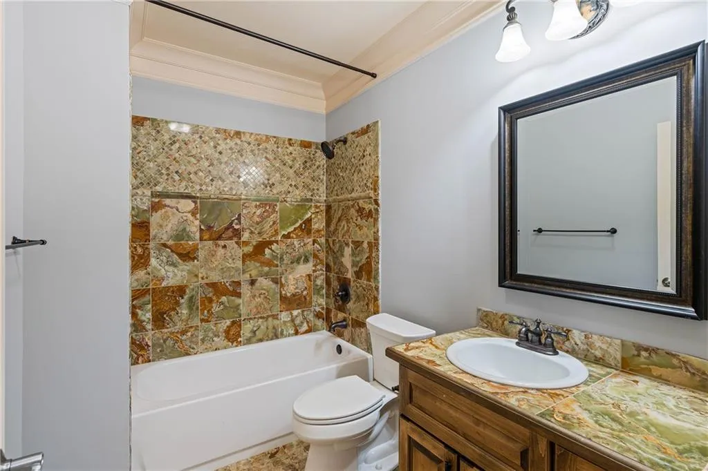 1720 Buckhead Valley Lane Ne, Atlanta, Georgia 30324, 5 Bedrooms Bedrooms, ,5 BathroomsBathrooms,Residential,For Sale,1720 Buckhead Valley Lane Ne,7573500