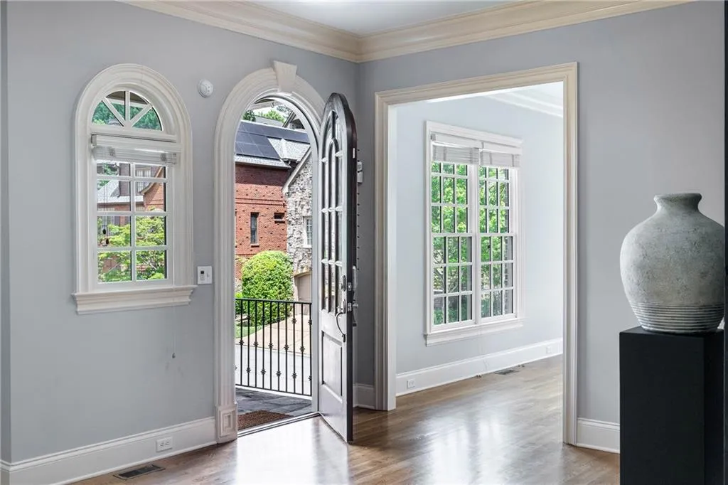 1720 Buckhead Valley Lane Ne, Atlanta, Georgia 30324, 5 Bedrooms Bedrooms, ,5 BathroomsBathrooms,Residential,For Sale,1720 Buckhead Valley Lane Ne,7573500