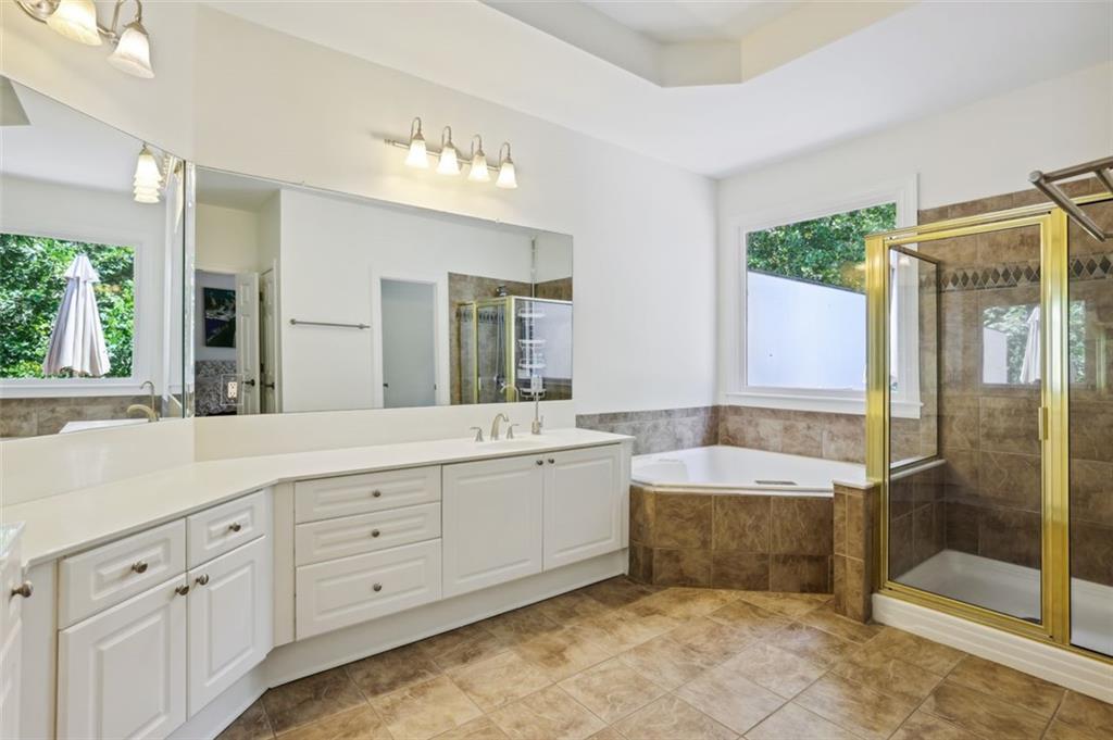 Georgia 30328, ,3 BathroomsBathrooms,Residential,Sold,7256887