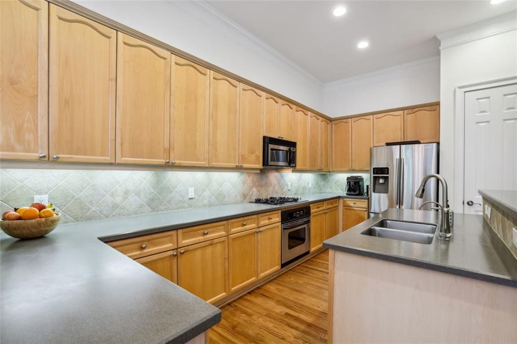 Georgia 30328, ,3 BathroomsBathrooms,Residential,Sold,7256887