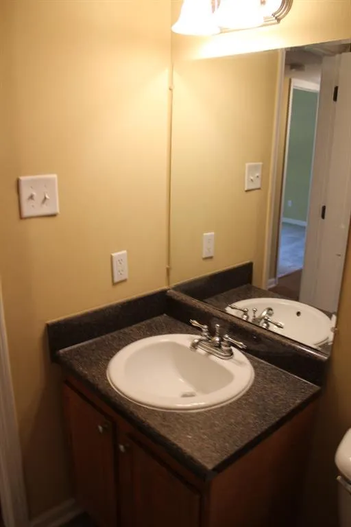 1807 Brighton Point Unit 1807, Sandy Springs, Georgia 30328, 3 Bedrooms Bedrooms, ,2 BathroomsBathrooms,Residential,Sold,1807 Brighton Point Unit 1807,5597323