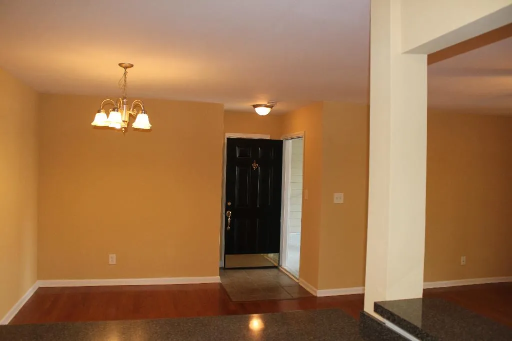 1807 Brighton Point Unit 1807, Sandy Springs, Georgia 30328, 3 Bedrooms Bedrooms, ,2 BathroomsBathrooms,Residential,Sold,1807 Brighton Point Unit 1807,5597323