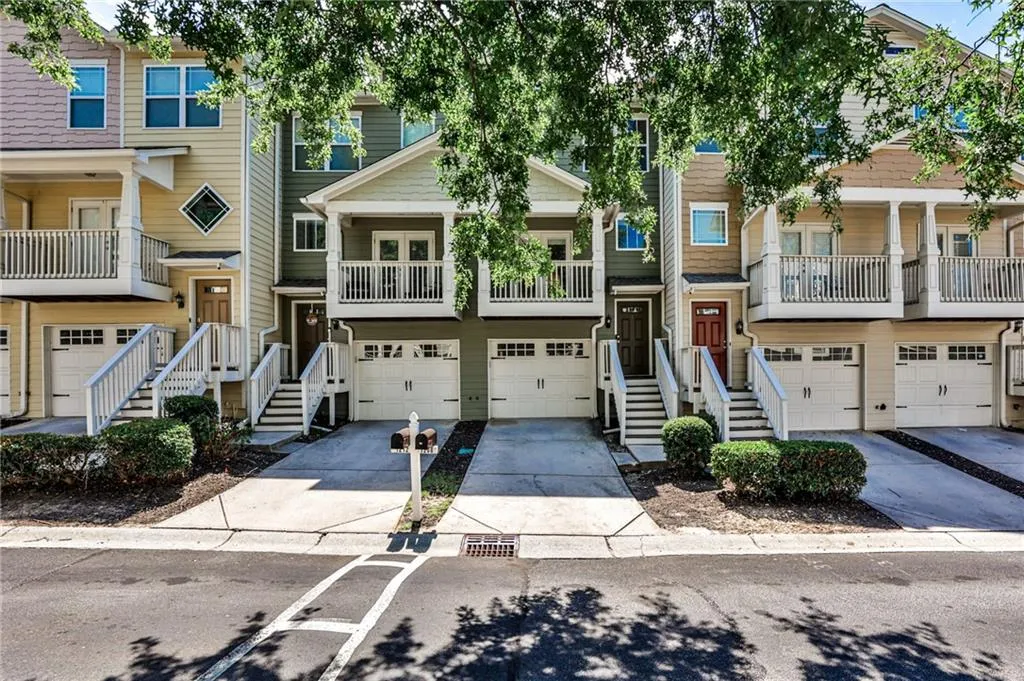 Enjoy 1 car garage parking and 1 car driveway, with ample on street parking available
