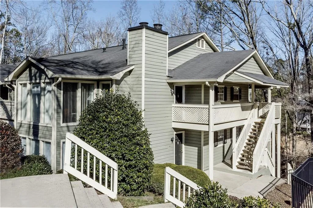 807 Vicksburg Place, Sandy Springs, Georgia 30350, 3 Bedrooms Bedrooms, ,2 BathroomsBathrooms,Residential,Sold,807 Vicksburg Place,5955638