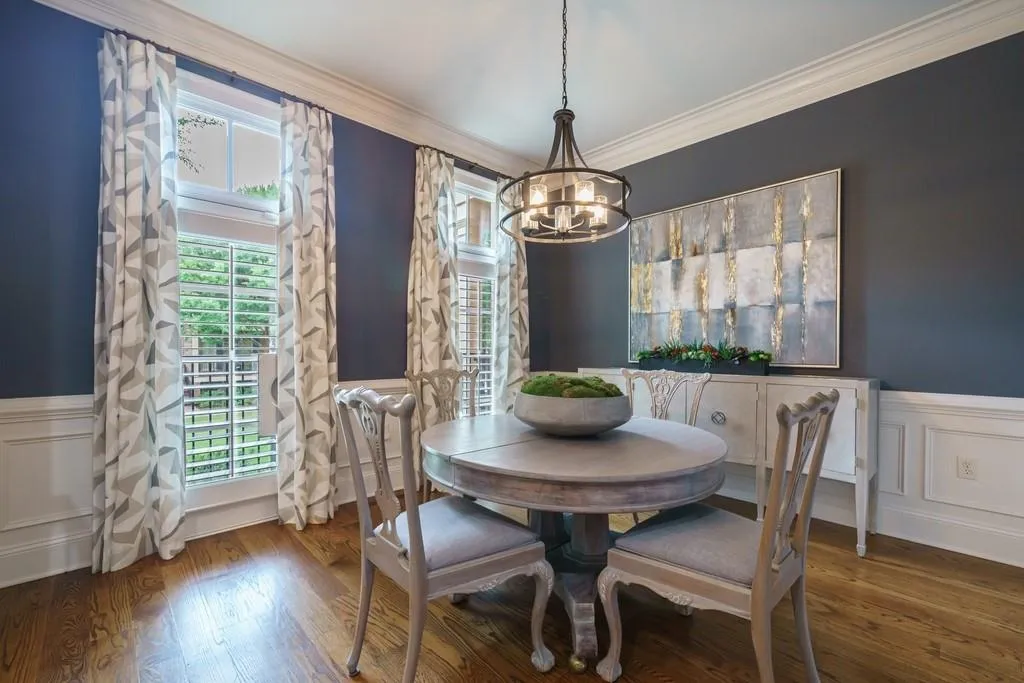 617 Riverlawn Court, Atlanta, Georgia 30339, 4 Bedrooms Bedrooms, ,4 BathroomsBathrooms,Residential,Sold,617 Riverlawn Court,6918230