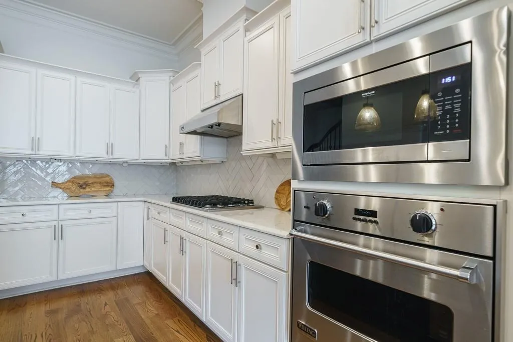 617 Riverlawn Court, Atlanta, Georgia 30339, 4 Bedrooms Bedrooms, ,4 BathroomsBathrooms,Residential,Sold,617 Riverlawn Court,6918230