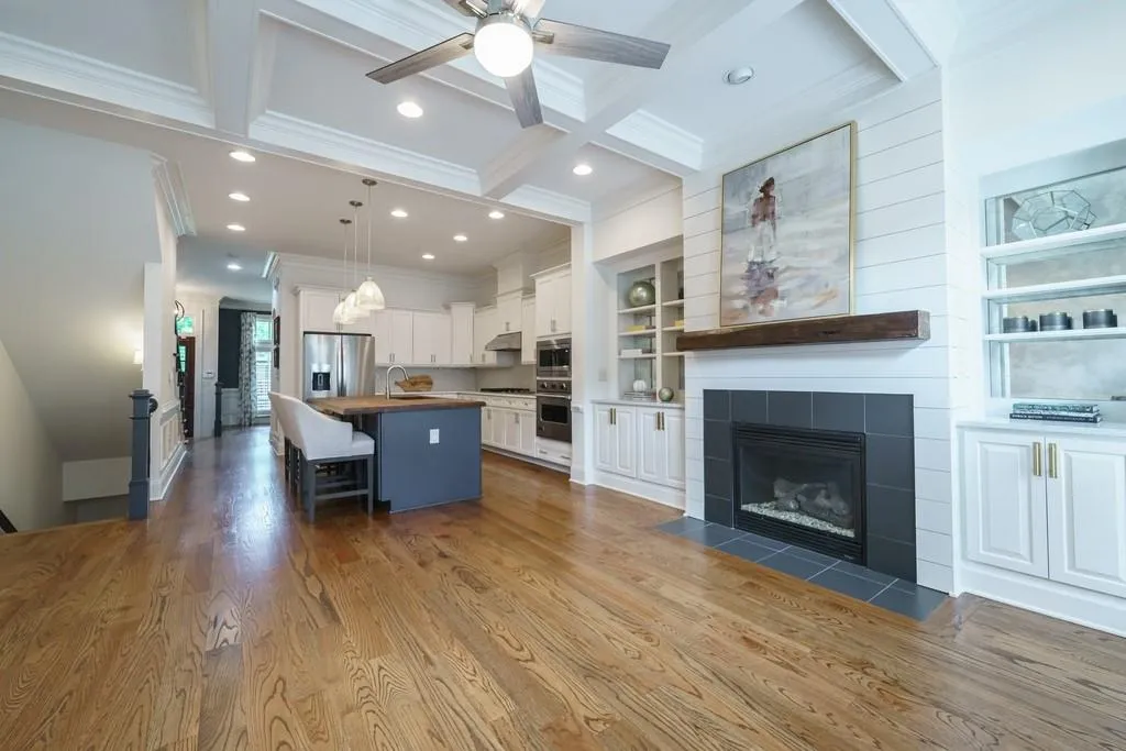 617 Riverlawn Court, Atlanta, Georgia 30339, 4 Bedrooms Bedrooms, ,4 BathroomsBathrooms,Residential,Sold,617 Riverlawn Court,6918230