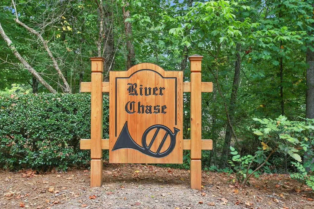 6265 River Chase Circle, Atlanta, Georgia 30328, 4 Bedrooms Bedrooms, ,4 BathroomsBathrooms,Residential,Sold,6265 River Chase Circle,6706669