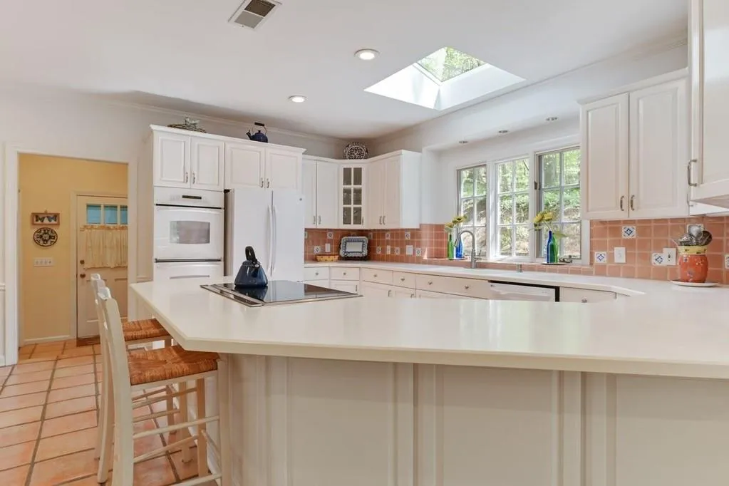 6265 River Chase Circle, Atlanta, Georgia 30328, 4 Bedrooms Bedrooms, ,4 BathroomsBathrooms,Residential,Sold,6265 River Chase Circle,6706669