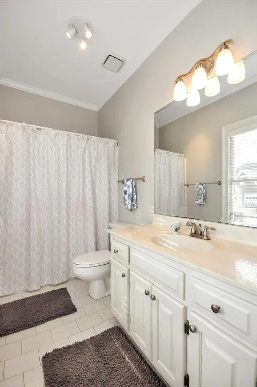 130 Barnard Place, Sandy Springs, Georgia 30328, 4 Bedrooms Bedrooms, ,4 BathroomsBathrooms,Residential,Sold,130 Barnard Place,6110370