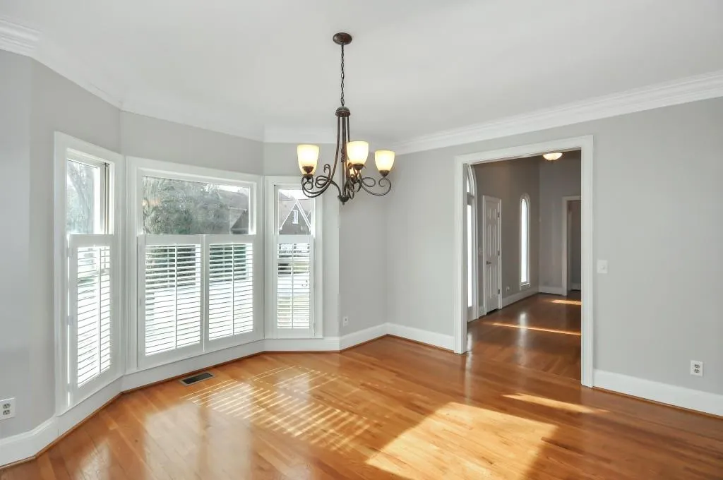 130 Barnard Place, Sandy Springs, Georgia 30328, 4 Bedrooms Bedrooms, ,4 BathroomsBathrooms,Residential,Sold,130 Barnard Place,6110370