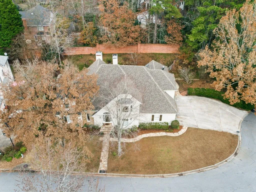 130 Barnard Place, Sandy Springs, Georgia 30328, 4 Bedrooms Bedrooms, ,4 BathroomsBathrooms,Residential,Sold,130 Barnard Place,6110370