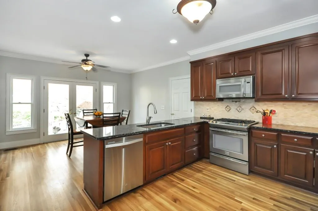 130 Barnard Place, Sandy Springs, Georgia 30328, 4 Bedrooms Bedrooms, ,4 BathroomsBathrooms,Residential,Sold,130 Barnard Place,6110370