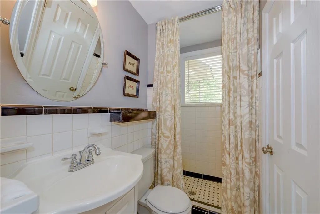 408 Meadowbrook Drive, Atlanta, Georgia 30342, 3 Bedrooms Bedrooms, ,3 BathroomsBathrooms,Residential,Sold,408 Meadowbrook Drive,6031710