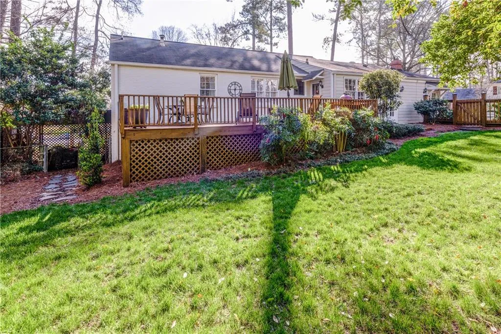 408 Meadowbrook Drive, Atlanta, Georgia 30342, 3 Bedrooms Bedrooms, ,3 BathroomsBathrooms,Residential,Sold,408 Meadowbrook Drive,6031710