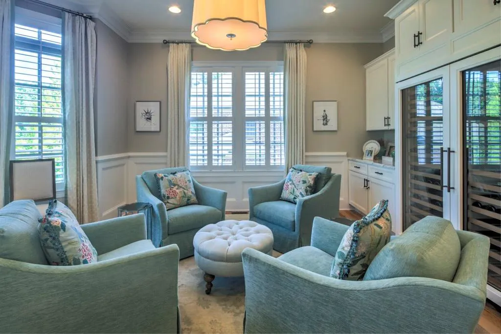 3873 Stratford Park Drive Ne, Atlanta, Georgia 30342, 6 Bedrooms Bedrooms, ,6 BathroomsBathrooms,Residential,Sold,3873 Stratford Park Drive Ne,5880663
