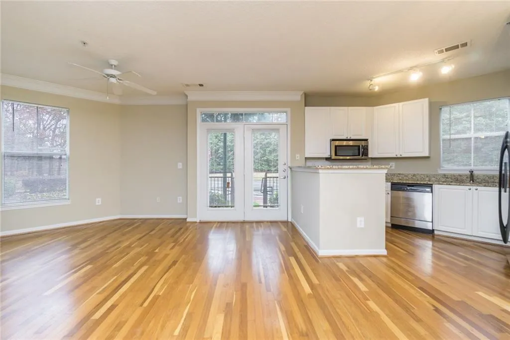 10 Perimeter Summit Boulevard Ne Unit 4117, Brookhaven, Georgia 30319, 2 Bedrooms Bedrooms, ,2 BathroomsBathrooms,Residential,Sold,10 Perimeter Summit Boulevard Ne Unit 4117,5974819