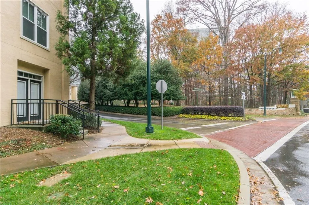 10 Perimeter Summit Boulevard Ne Unit 4117, Brookhaven, Georgia 30319, 2 Bedrooms Bedrooms, ,2 BathroomsBathrooms,Residential,Sold,10 Perimeter Summit Boulevard Ne Unit 4117,5974819