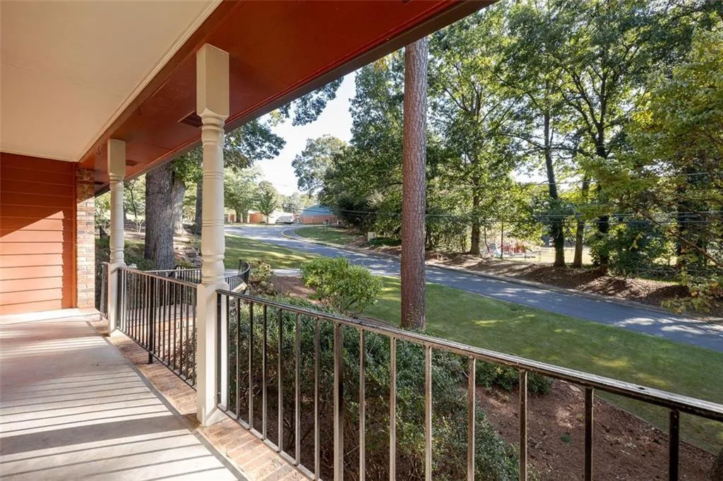 4098 Nancy Creek Way Ne, Brookhaven, Georgia 30319, 4 Bedrooms Bedrooms, ,3 BathroomsBathrooms,Residential,Sold,4098 Nancy Creek Way Ne,7596709