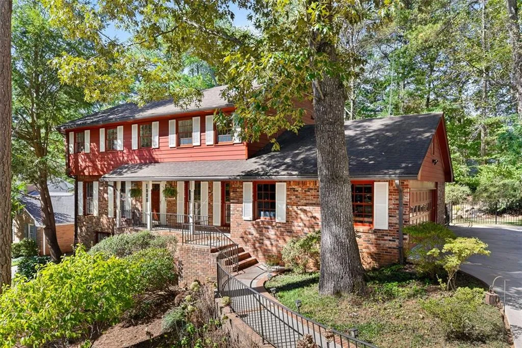 4098 Nancy Creek Way Ne, Brookhaven, Georgia 30319, 4 Bedrooms Bedrooms, ,3 BathroomsBathrooms,Residential,Sold,4098 Nancy Creek Way Ne,7596709