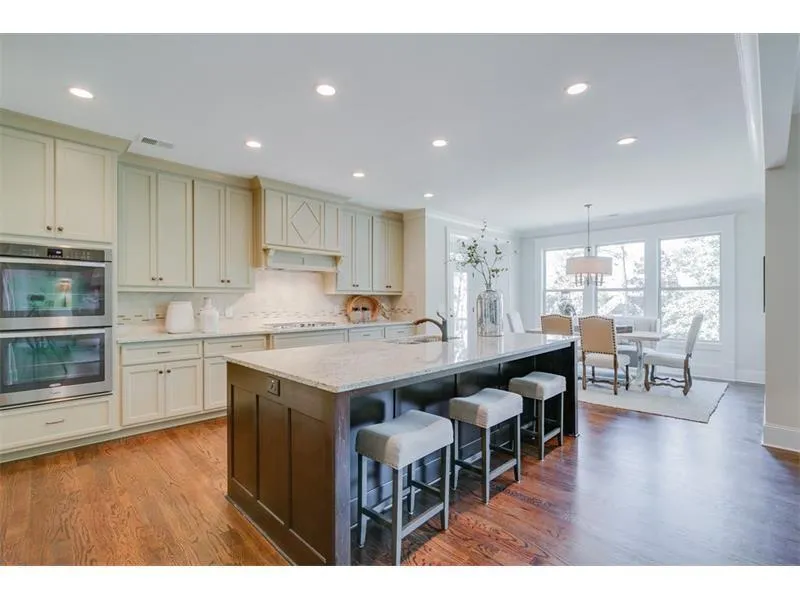 5000 Lazarian Court, Sandy Springs, Georgia 30350, 5 Bedrooms Bedrooms, ,4 BathroomsBathrooms,Residential,Sold,5000 Lazarian Court,5638722