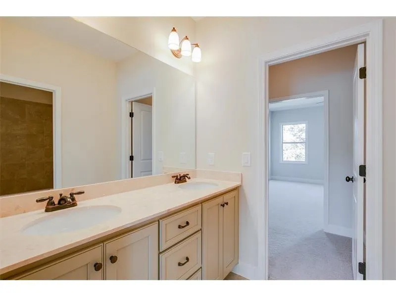 5000 Lazarian Court, Sandy Springs, Georgia 30350, 5 Bedrooms Bedrooms, ,4 BathroomsBathrooms,Residential,Sold,5000 Lazarian Court,5638722