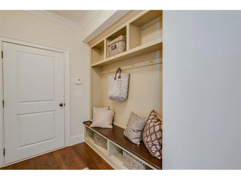 5000 Lazarian Court, Sandy Springs, Georgia 30350, 5 Bedrooms Bedrooms, ,4 BathroomsBathrooms,Residential,Sold,5000 Lazarian Court,5638722