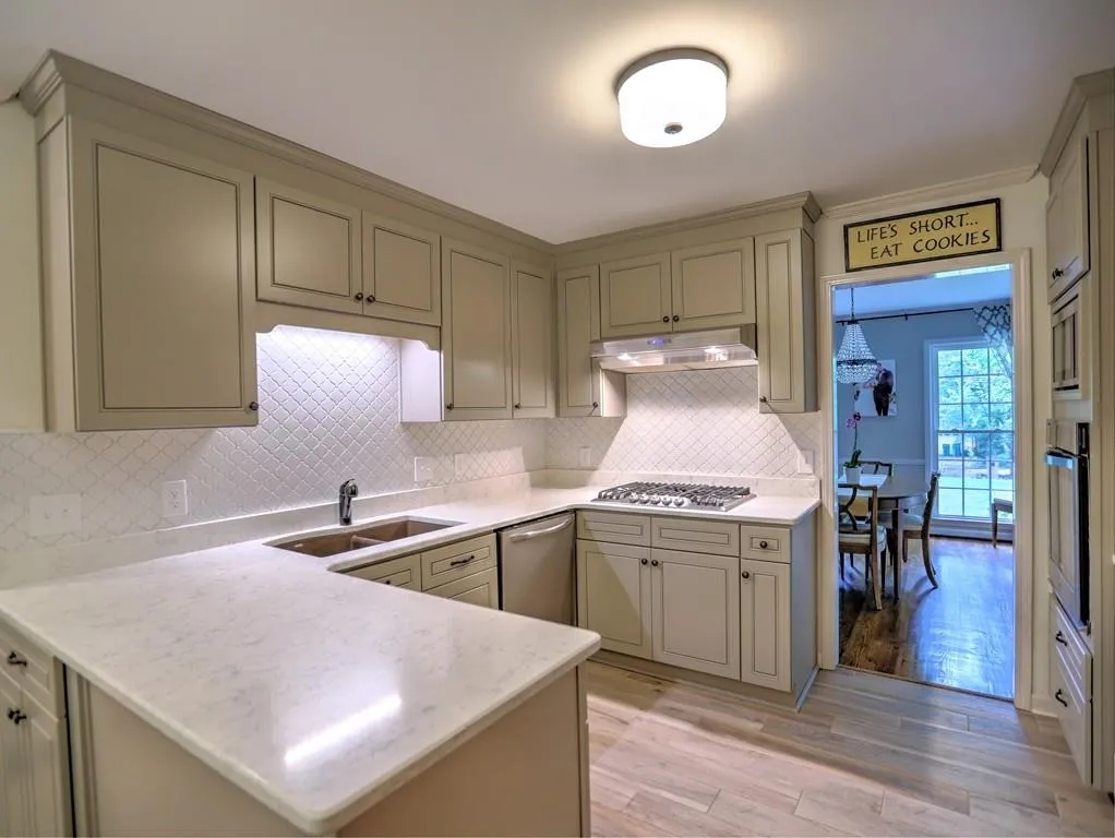 52 Brandon Ridge Drive, Atlanta, Georgia 30328, 3 Bedrooms Bedrooms, ,2 BathroomsBathrooms,Residential,Sold,52 Brandon Ridge Drive,6799590
