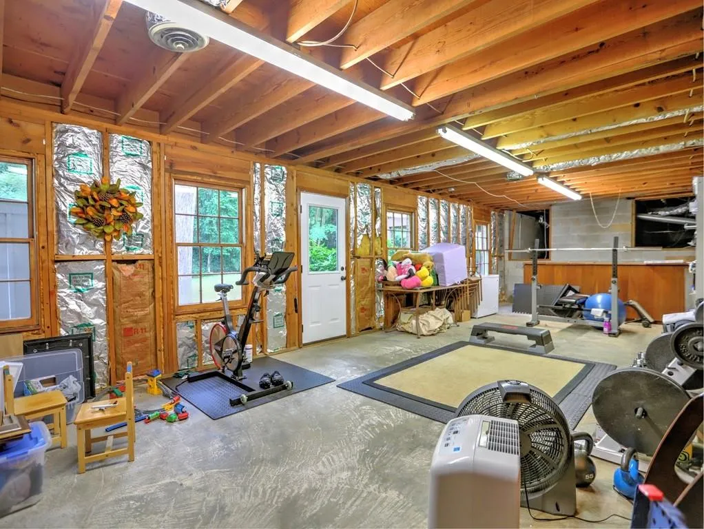 52 Brandon Ridge Drive, Atlanta, Georgia 30328, 3 Bedrooms Bedrooms, ,2 BathroomsBathrooms,Residential,Sold,52 Brandon Ridge Drive,6799590