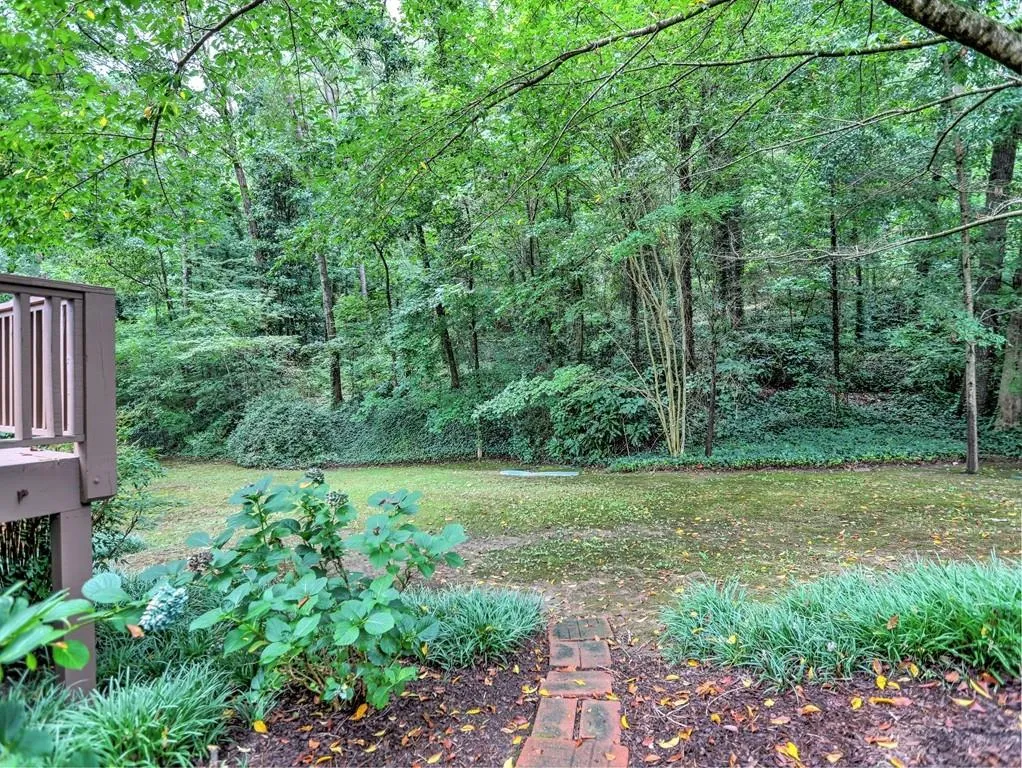 52 Brandon Ridge Drive, Atlanta, Georgia 30328, 3 Bedrooms Bedrooms, ,2 BathroomsBathrooms,Residential,Sold,52 Brandon Ridge Drive,6799590