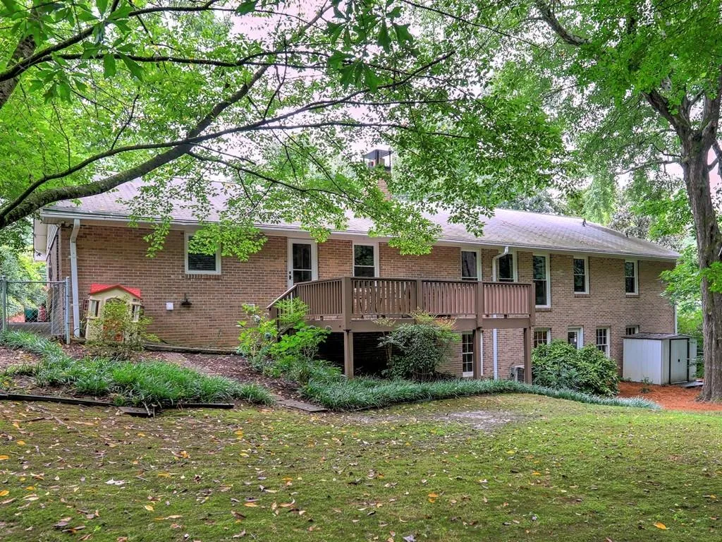 52 Brandon Ridge Drive, Atlanta, Georgia 30328, 3 Bedrooms Bedrooms, ,2 BathroomsBathrooms,Residential,Sold,52 Brandon Ridge Drive,6799590