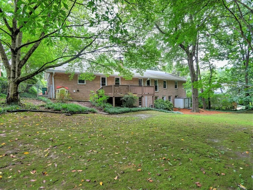52 Brandon Ridge Drive, Atlanta, Georgia 30328, 3 Bedrooms Bedrooms, ,2 BathroomsBathrooms,Residential,Sold,52 Brandon Ridge Drive,6799590