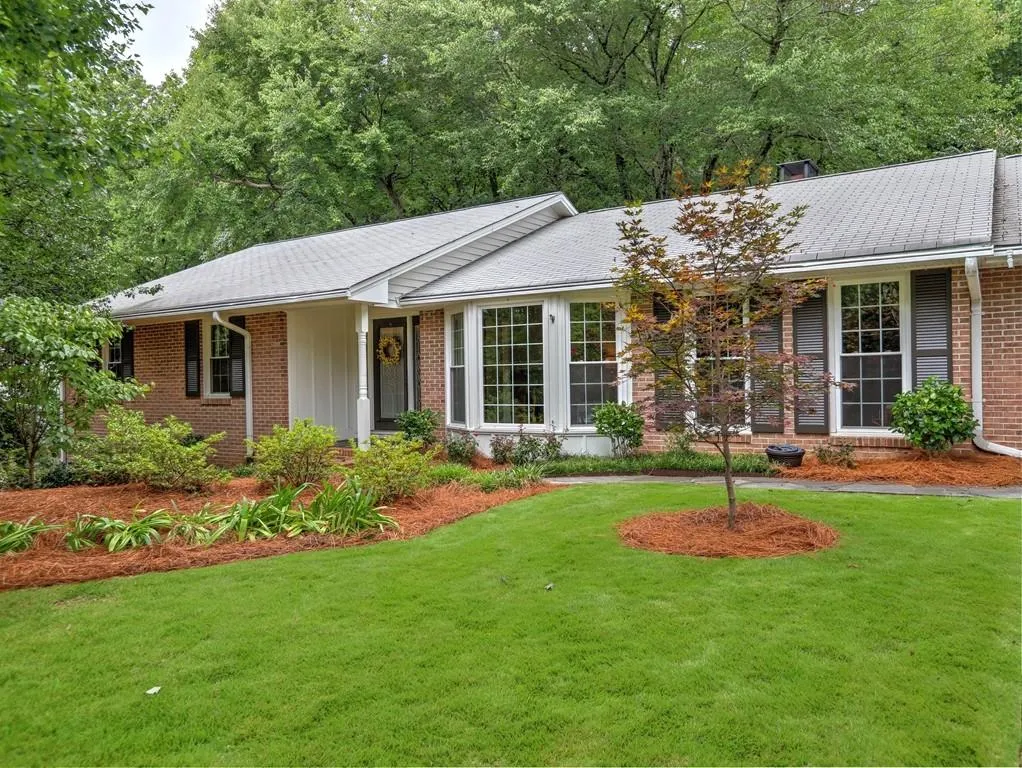 52 Brandon Ridge Drive, Atlanta, Georgia 30328, 3 Bedrooms Bedrooms, ,2 BathroomsBathrooms,Residential,Sold,52 Brandon Ridge Drive,6799590