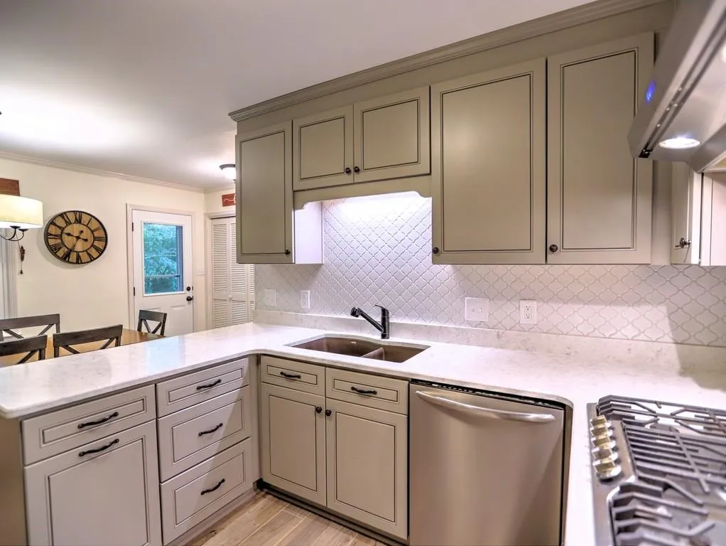 52 Brandon Ridge Drive, Atlanta, Georgia 30328, 3 Bedrooms Bedrooms, ,2 BathroomsBathrooms,Residential,Sold,52 Brandon Ridge Drive,6799590