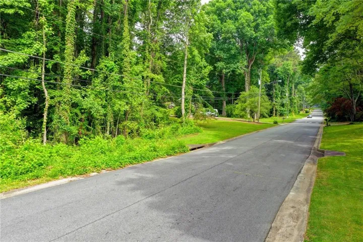 1389 Branchwood Drive, Snellville, Georgia 30078