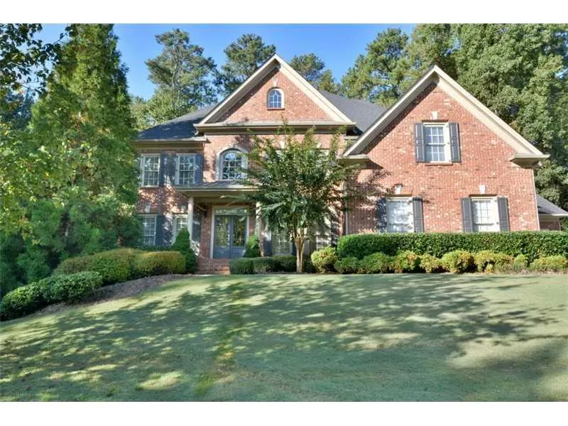 735 Latour Drive, Sandy Springs, Georgia 30350, 6 Bedrooms Bedrooms, ,5 BathroomsBathrooms,Residential,Sold,735 Latour Drive,5350913