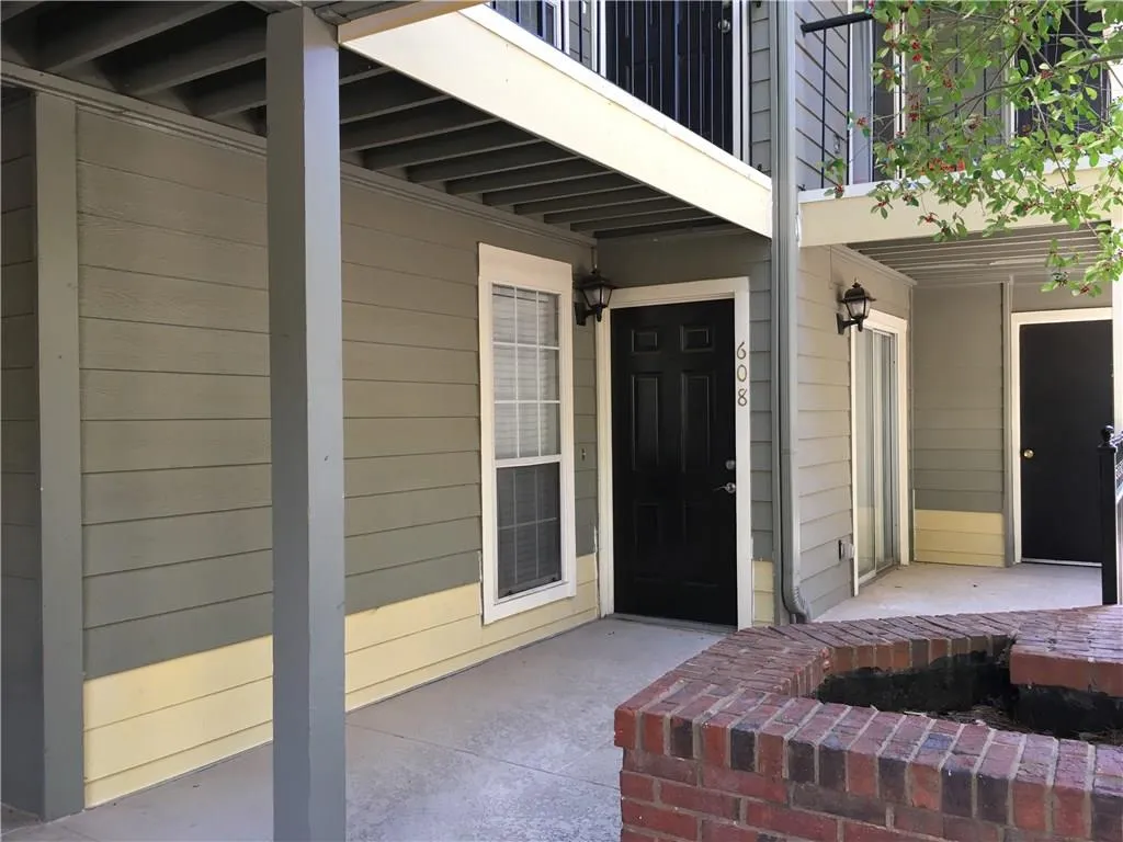 608 Granville Court Unit 608, Atlanta, Georgia 30328, 2 Bedrooms Bedrooms, ,2 BathroomsBathrooms,Residential,Sold,608 Granville Court Unit 608,5860639