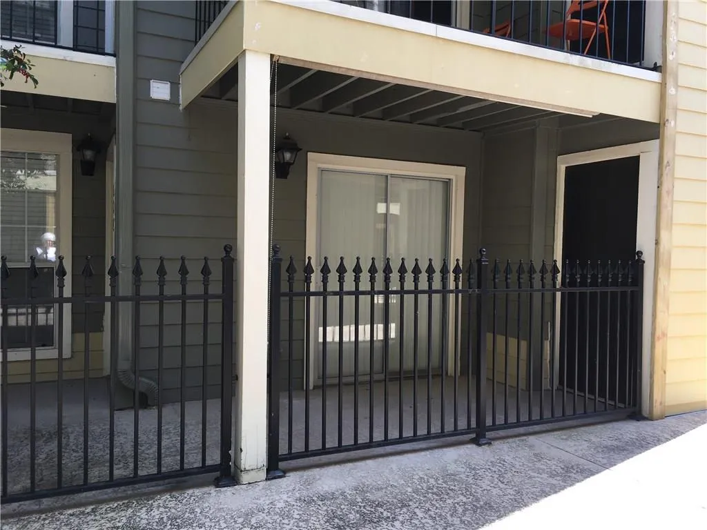 608 Granville Court Unit 608, Atlanta, Georgia 30328, 2 Bedrooms Bedrooms, ,2 BathroomsBathrooms,Residential,Sold,608 Granville Court Unit 608,5860639