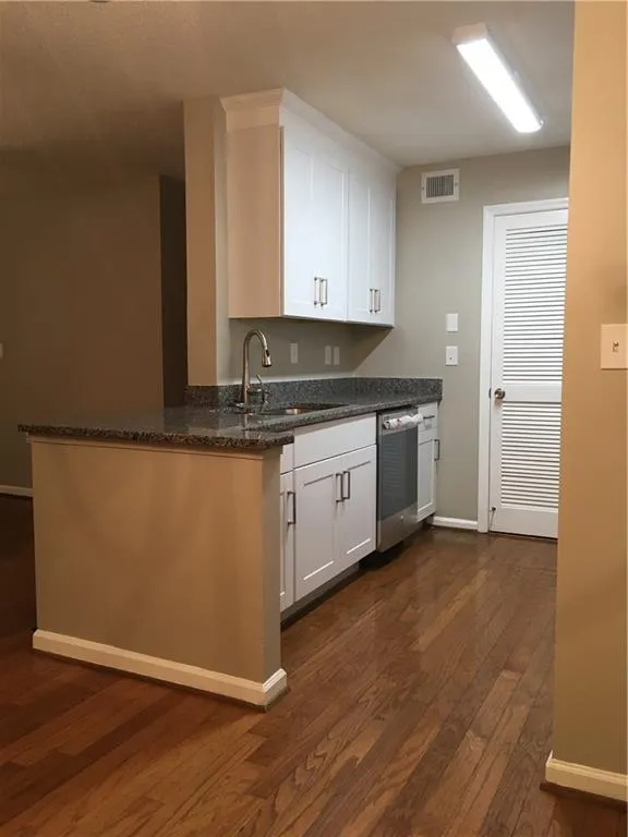 608 Granville Court Unit 608, Atlanta, Georgia 30328, 2 Bedrooms Bedrooms, ,2 BathroomsBathrooms,Residential,Sold,608 Granville Court Unit 608,5860639