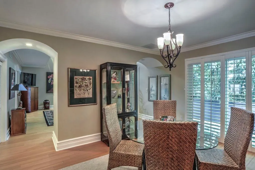 30 Forrest Place Ne, Sandy Springs, Georgia 30328, 3 Bedrooms Bedrooms, ,2 BathroomsBathrooms,Residential,Sold,30 Forrest Place Ne,6039611