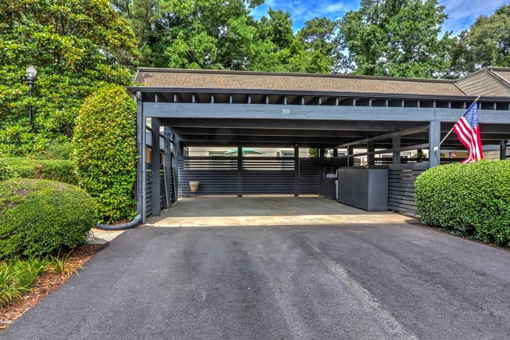 30 Forrest Place Ne, Sandy Springs, Georgia 30328, 3 Bedrooms Bedrooms, ,2 BathroomsBathrooms,Residential,Sold,30 Forrest Place Ne,6039611