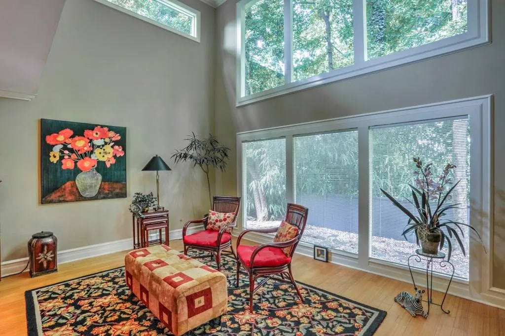 30 Forrest Place Ne, Sandy Springs, Georgia 30328, 3 Bedrooms Bedrooms, ,2 BathroomsBathrooms,Residential,Sold,30 Forrest Place Ne,6039611