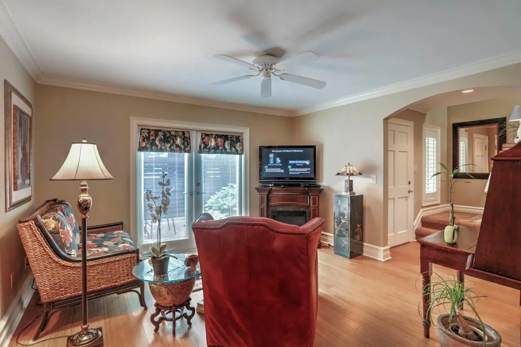 30 Forrest Place Ne, Sandy Springs, Georgia 30328, 3 Bedrooms Bedrooms, ,2 BathroomsBathrooms,Residential,Sold,30 Forrest Place Ne,6039611