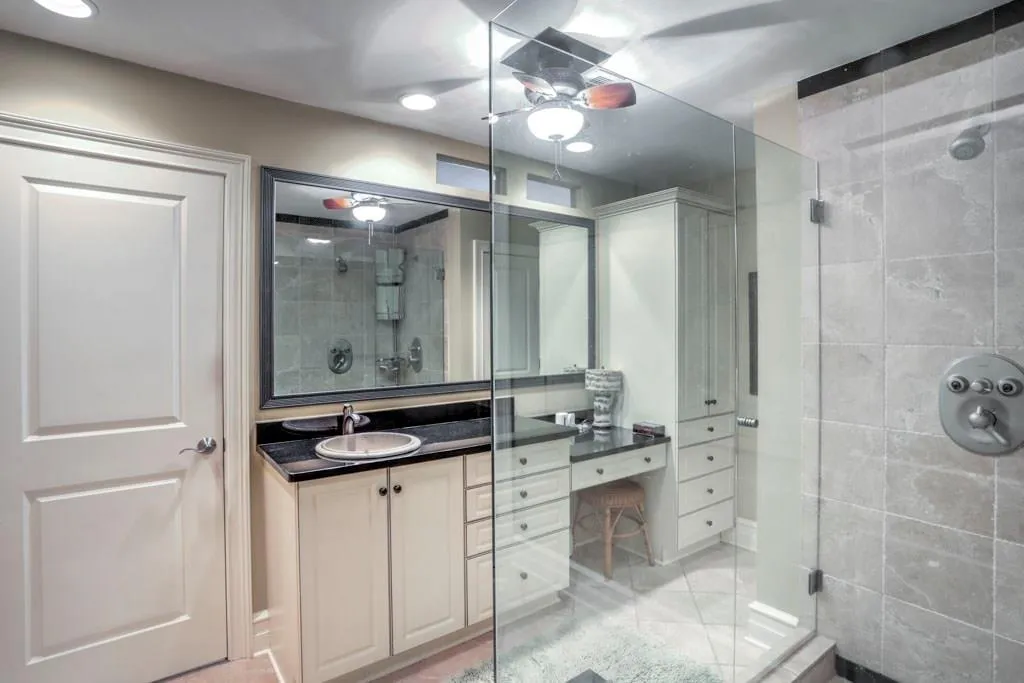 30 Forrest Place Ne, Sandy Springs, Georgia 30328, 3 Bedrooms Bedrooms, ,2 BathroomsBathrooms,Residential,Sold,30 Forrest Place Ne,6039611