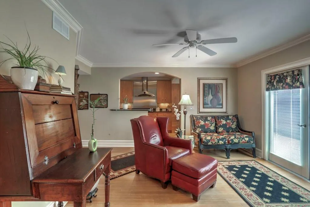 30 Forrest Place Ne, Sandy Springs, Georgia 30328, 3 Bedrooms Bedrooms, ,2 BathroomsBathrooms,Residential,Sold,30 Forrest Place Ne,6039611