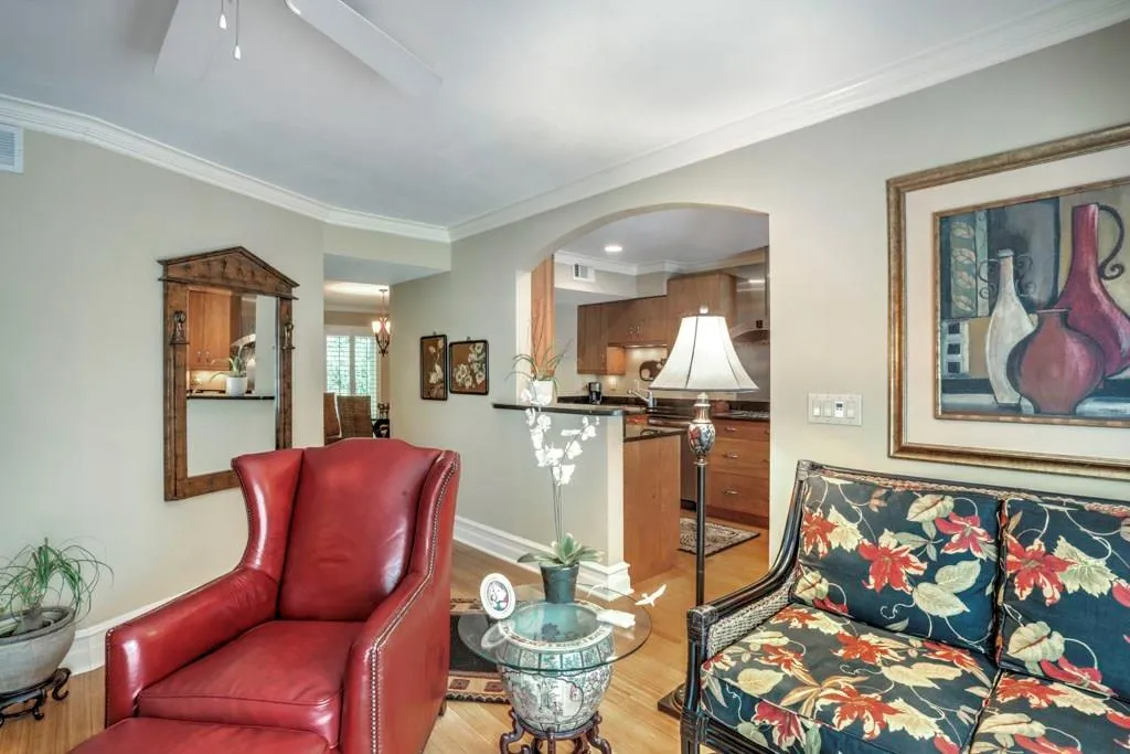 30 Forrest Place Ne, Sandy Springs, Georgia 30328, 3 Bedrooms Bedrooms, ,2 BathroomsBathrooms,Residential,Sold,30 Forrest Place Ne,6039611