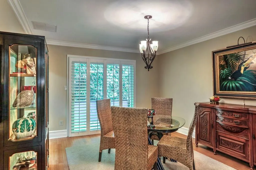 30 Forrest Place Ne, Sandy Springs, Georgia 30328, 3 Bedrooms Bedrooms, ,2 BathroomsBathrooms,Residential,Sold,30 Forrest Place Ne,6039611