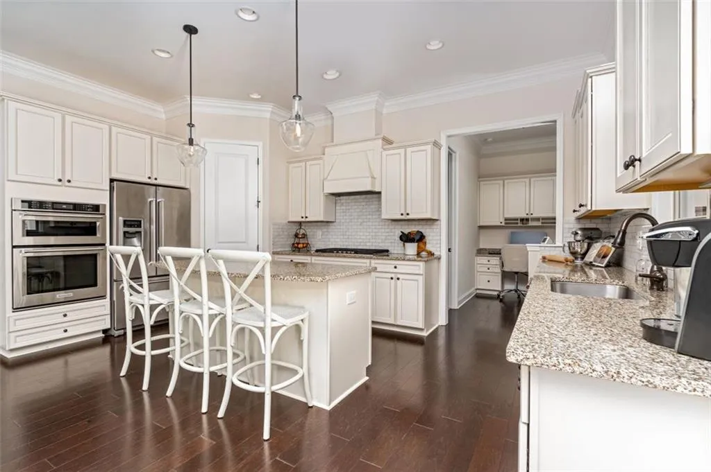 133 Austin Drive, Atlanta, Georgia 30328, 4 Bedrooms Bedrooms, ,3 BathroomsBathrooms,Residential,Sold,133 Austin Drive,6932425