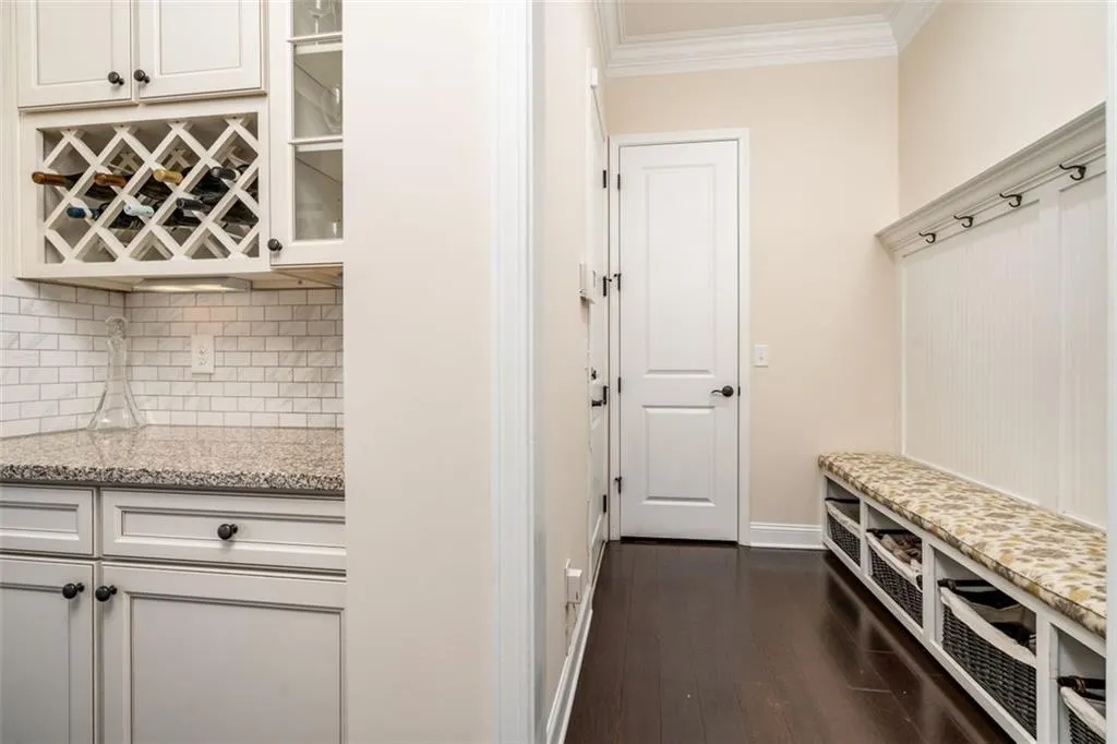 133 Austin Drive, Atlanta, Georgia 30328, 4 Bedrooms Bedrooms, ,3 BathroomsBathrooms,Residential,Sold,133 Austin Drive,6932425